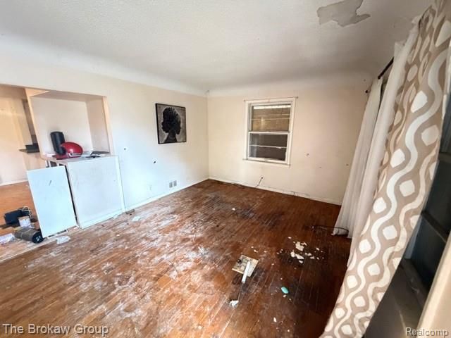 4302 Huckleberry Lane, Flint, MI 48507