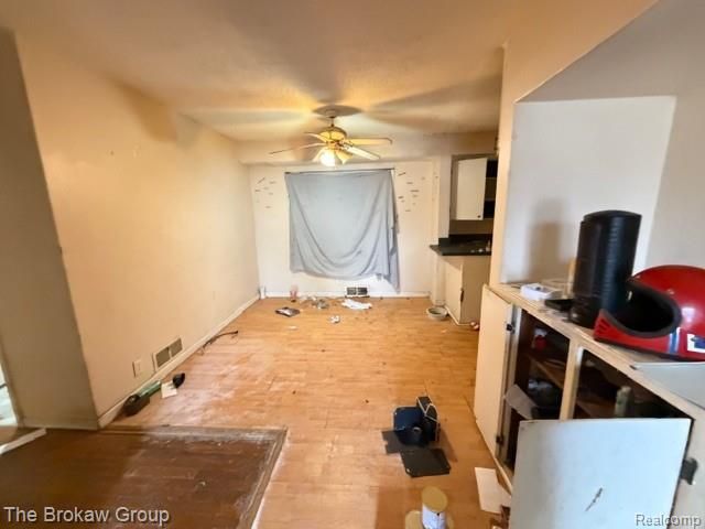 4302 Huckleberry Lane, Flint, MI 48507