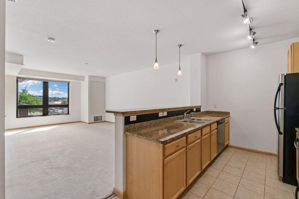 7600 Lyndale Avenue S 204, Richfield, MN 55423 — photo 3