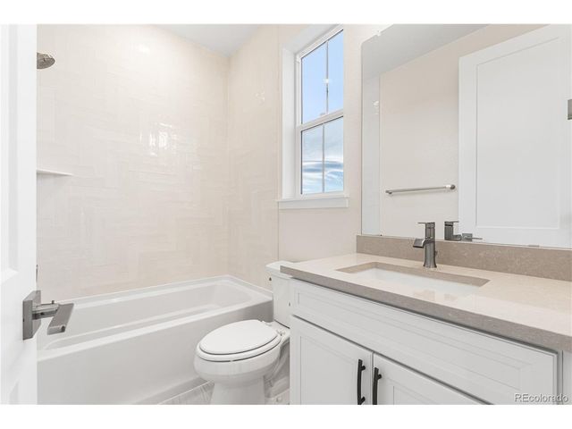 6469 Still Pine Cir, Castle Pines, CO 80108