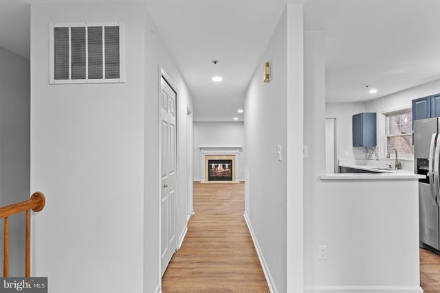 11401 AEGEAN TER, Woodbridge, VA 22192