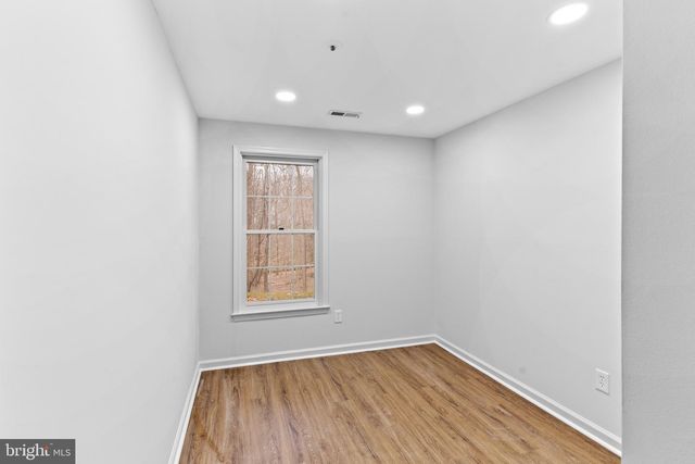 11401 AEGEAN TER, Woodbridge, VA 22192