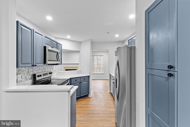 11401 AEGEAN TER, Woodbridge, VA 22192