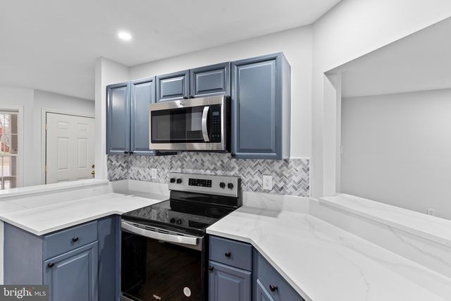 11401 AEGEAN TER, Woodbridge, VA 22192