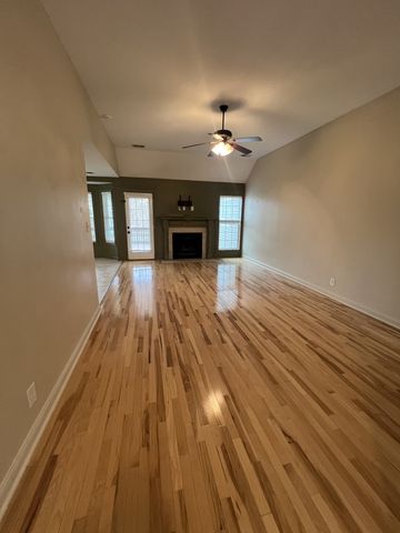 1745 Apache Way, Clarksville, TN 37042