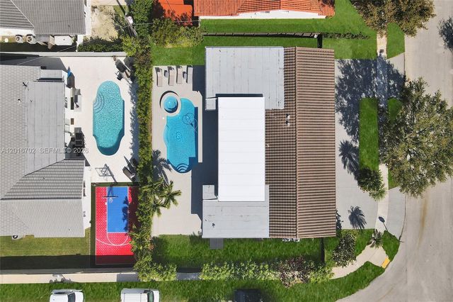 19694 NE 24th Ave, Miami, FL 33180
