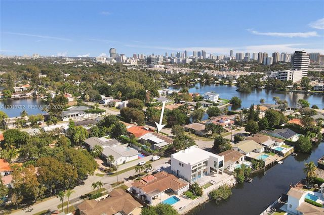 19694 NE 24th Ave, Miami, FL 33180