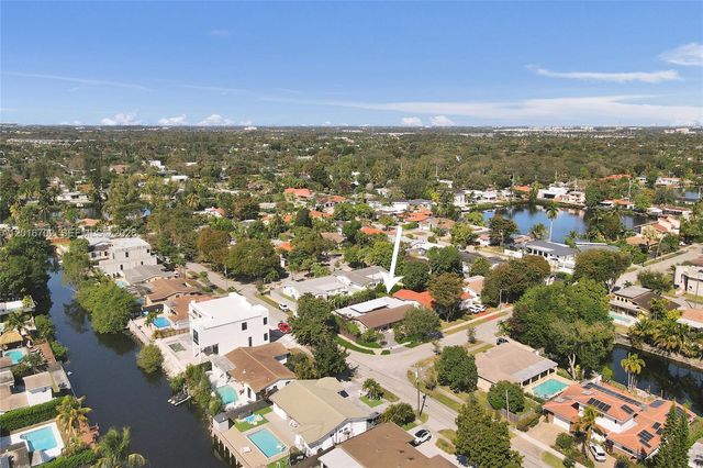 19694 NE 24th Ave, Miami, FL 33180