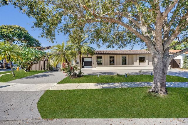 19694 NE 24th Ave, Miami, FL 33180