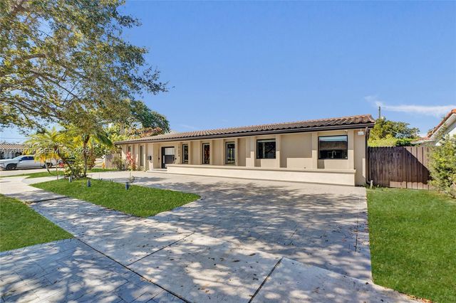 19694 NE 24th Ave, Miami, FL 33180