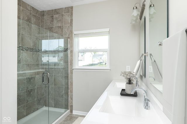 3724 River Jordan Circle, Westfield, IN 46074