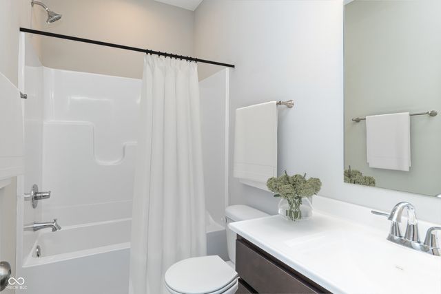 3724 River Jordan Circle, Westfield, IN 46074