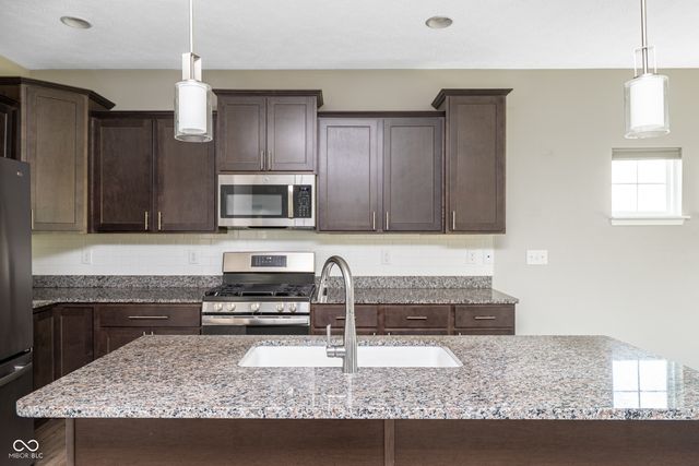 3724 River Jordan Circle, Westfield, IN 46074
