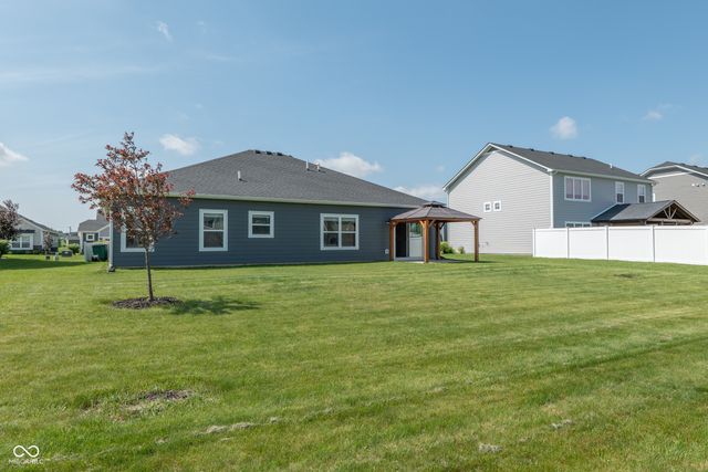 3724 River Jordan Circle, Westfield, IN 46074