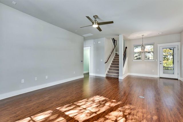 11021 Avery Station LOOP 29, Austin, TX 78717