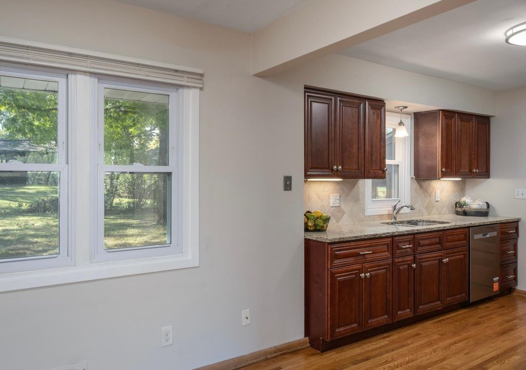 2837 Matilda Street, Roseville, MN 55113 — photo 5