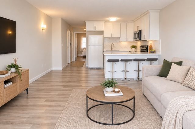 200 Swanton St 727, Winchester, MA 01890