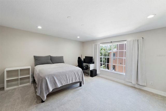 2504 W TENNESSEE AVENUE A, Tampa, FL 33629