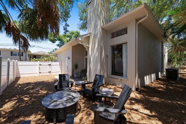 2504 W TENNESSEE AVENUE A, Tampa, FL 33629