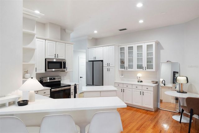 2504 W TENNESSEE AVENUE A, Tampa, FL 33629