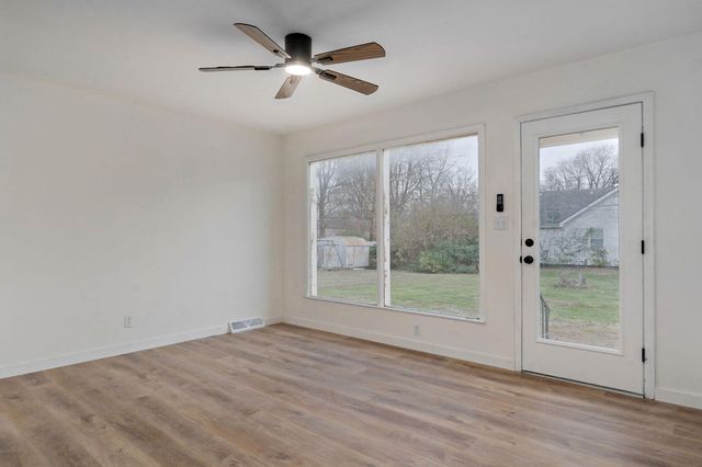 2308 E Latoka Street, Springfield, MO 65804