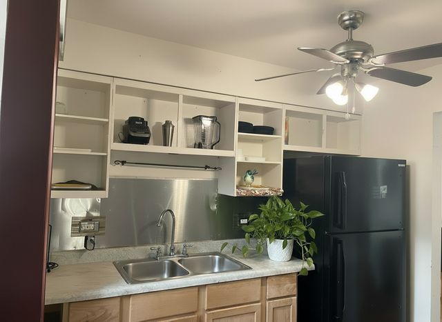 3622 W 140th Street, Robbins, IL 60472