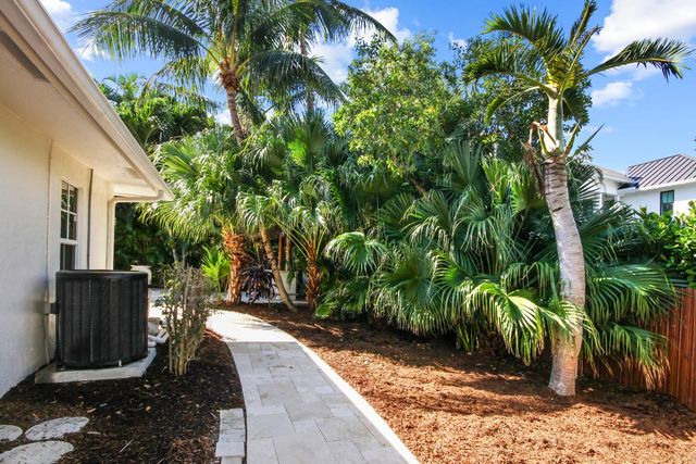 6310 N Ocean Boulevard, Ocean Ridge, FL 33435