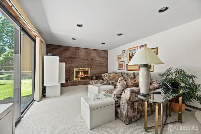 11 Aspen Circle, Edison, NJ 08820