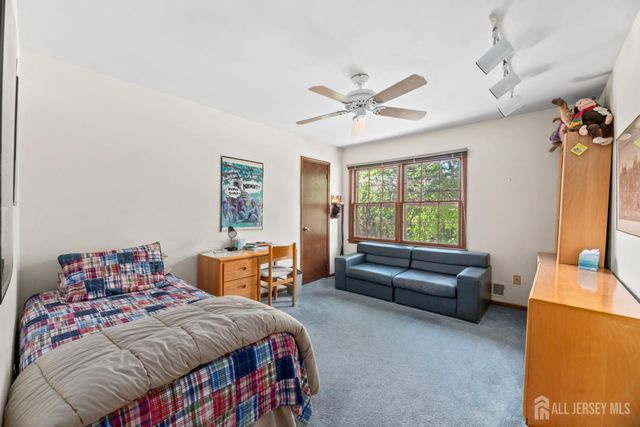 11 Aspen Circle, Edison, NJ 08820