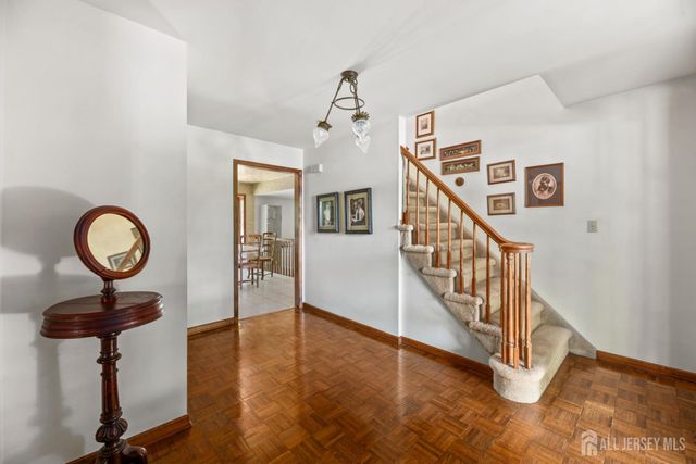 11 Aspen Circle, Edison, NJ 08820