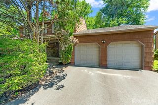 11 Aspen Circle, Edison, NJ 08820