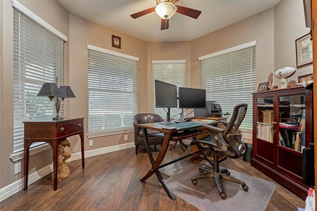 7403 Ponderosa Drive, Magnolia, TX 77354