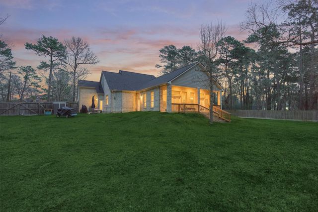 7403 Ponderosa Drive, Magnolia, TX 77354