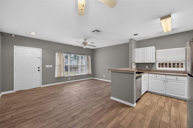 15032 DEER MEADOW DRIVE, Lutz, FL 33559