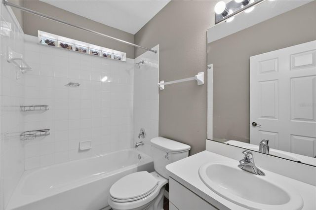 15032 DEER MEADOW DRIVE, Lutz, FL 33559