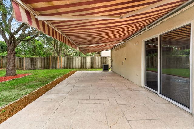 15032 DEER MEADOW DRIVE, Lutz, FL 33559