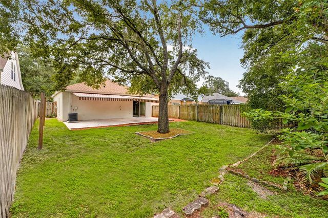 15032 DEER MEADOW DRIVE, Lutz, FL 33559