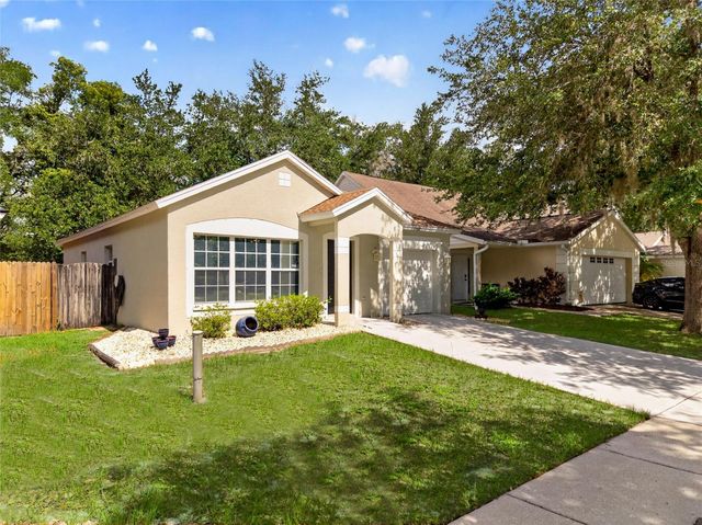 15032 DEER MEADOW DRIVE, Lutz, FL 33559
