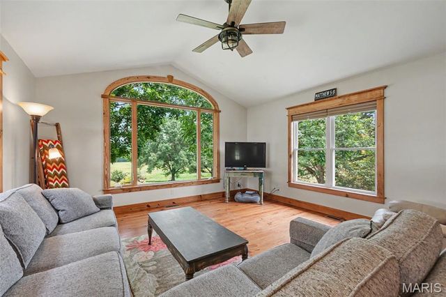 2441 Old Mount Hope Road, Lonedell, MO 63060