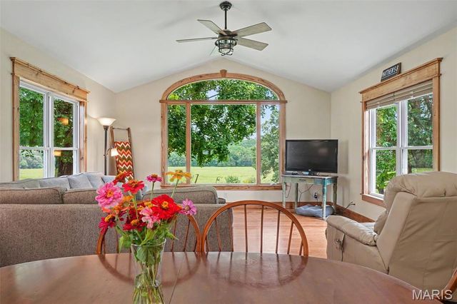 2441 Old Mount Hope Road, Lonedell, MO 63060