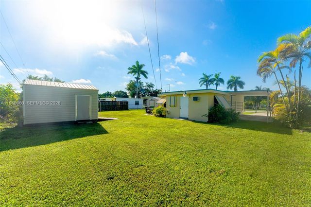 15445 Garfield Dr, Homestead, FL 33033