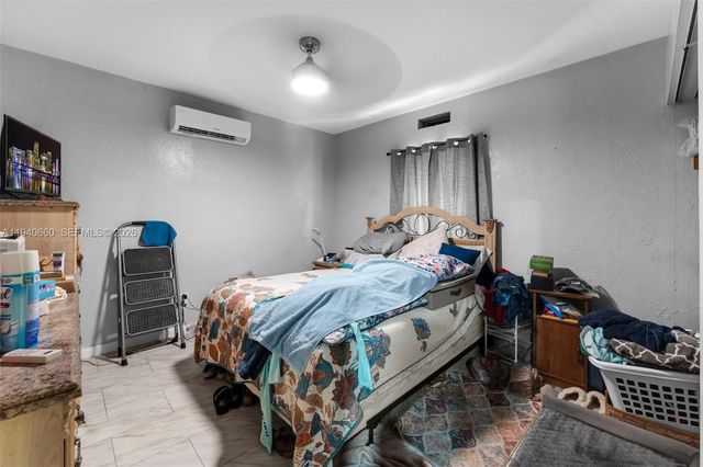 15445 Garfield Dr, Homestead, FL 33033