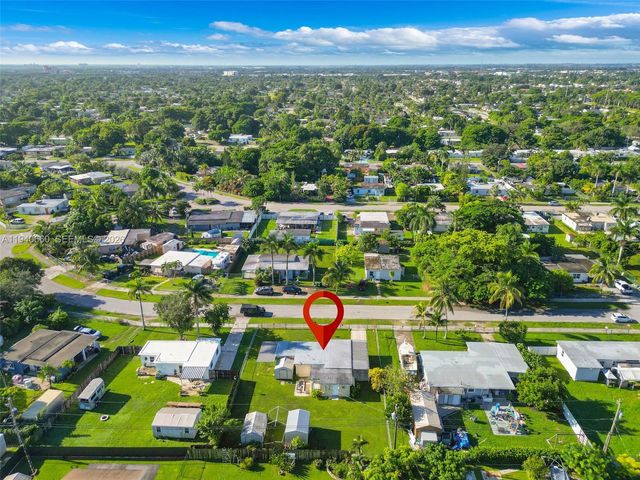 15445 Garfield Dr, Homestead, FL 33033