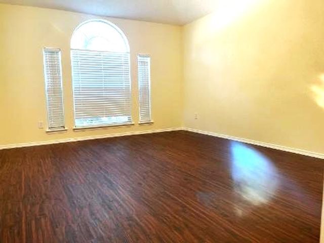 838 Colson Drive, Arlington, TX 76002