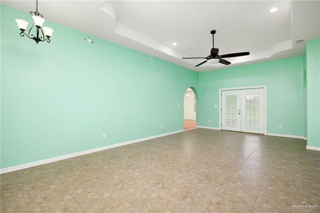 433 S Bowie Street, Elsa, TX 78543