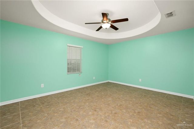 433 S Bowie Street, Elsa, TX 78543