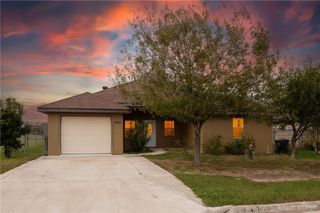 433 S Bowie Street, Elsa, TX 78543