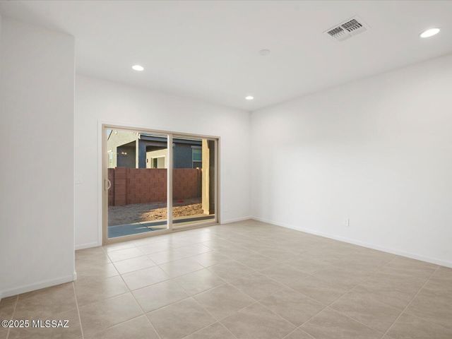 12705 N Fire Brand Street, Marana, AZ 85658