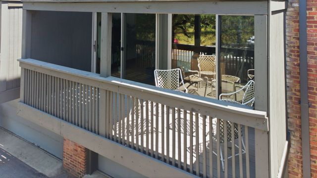 133 Hampton Pl, Nashville, TN 37215