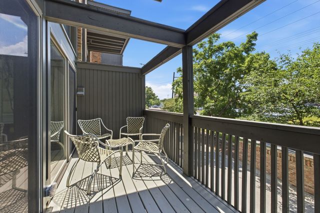 133 Hampton Pl, Nashville, TN 37215